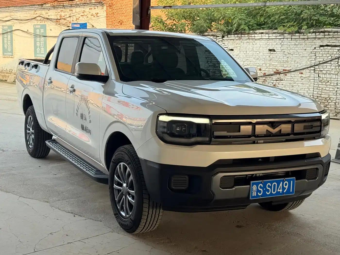 Yuhu 2025 Long Wheelbase Flat Bottom Cargo Box Double Cab Diesel AT 2WD — миниатюра 3