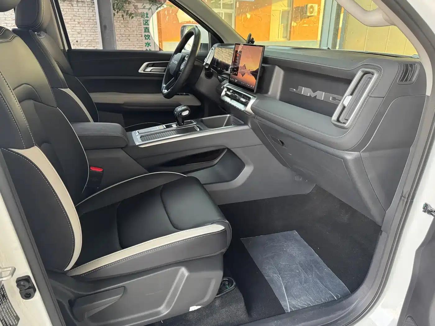 Yuhu 2025 Long Wheelbase Flat Bottom Cargo Box Double Cab Diesel AT 2WD — миниатюра 9