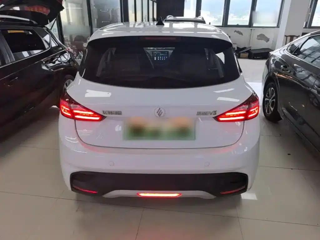 Yizhi EV3 2025 Plus 330KM Comfort Model — миниатюра 6