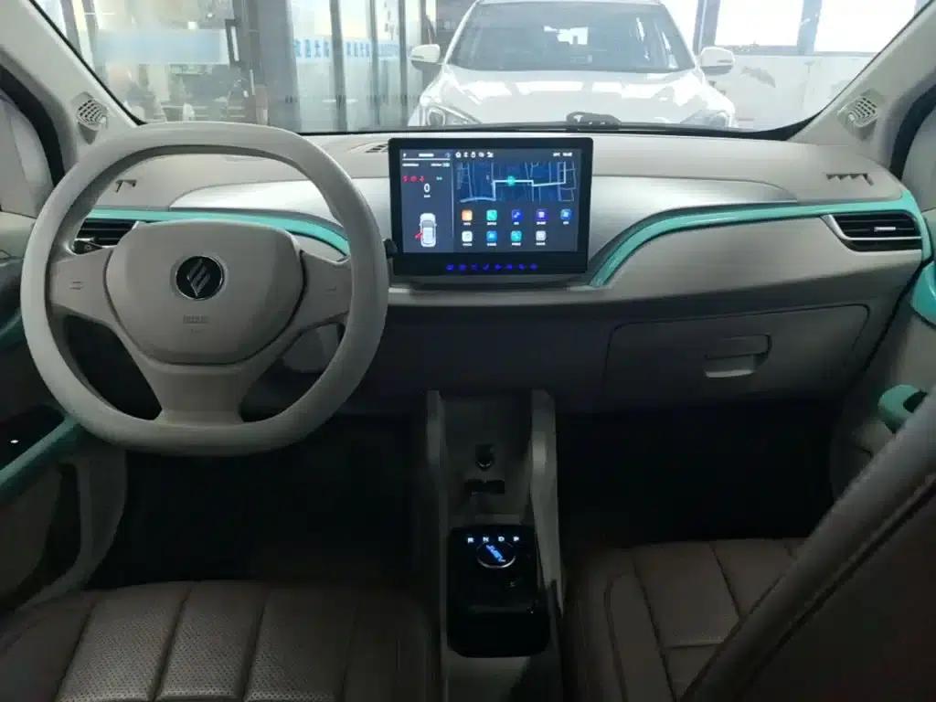 Yizhi EV3 2025 Plus 330KM Comfort Model — миниатюра 10