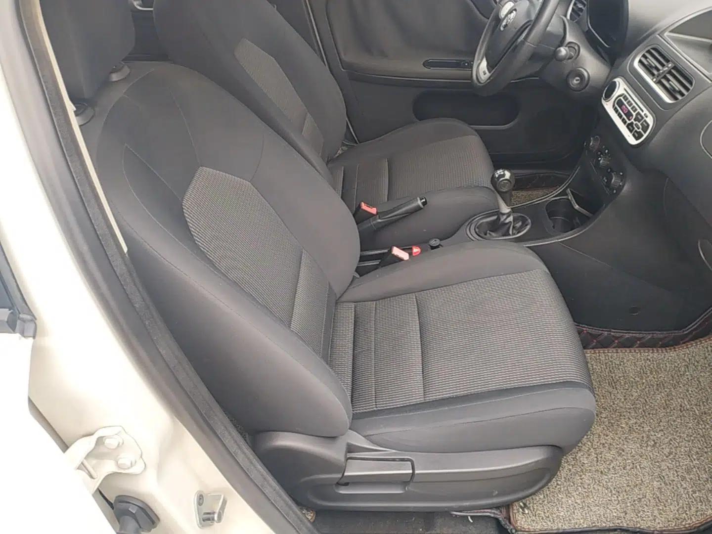 MG 3 2016 1.3L Manual Comfort Edition — миниатюра 19