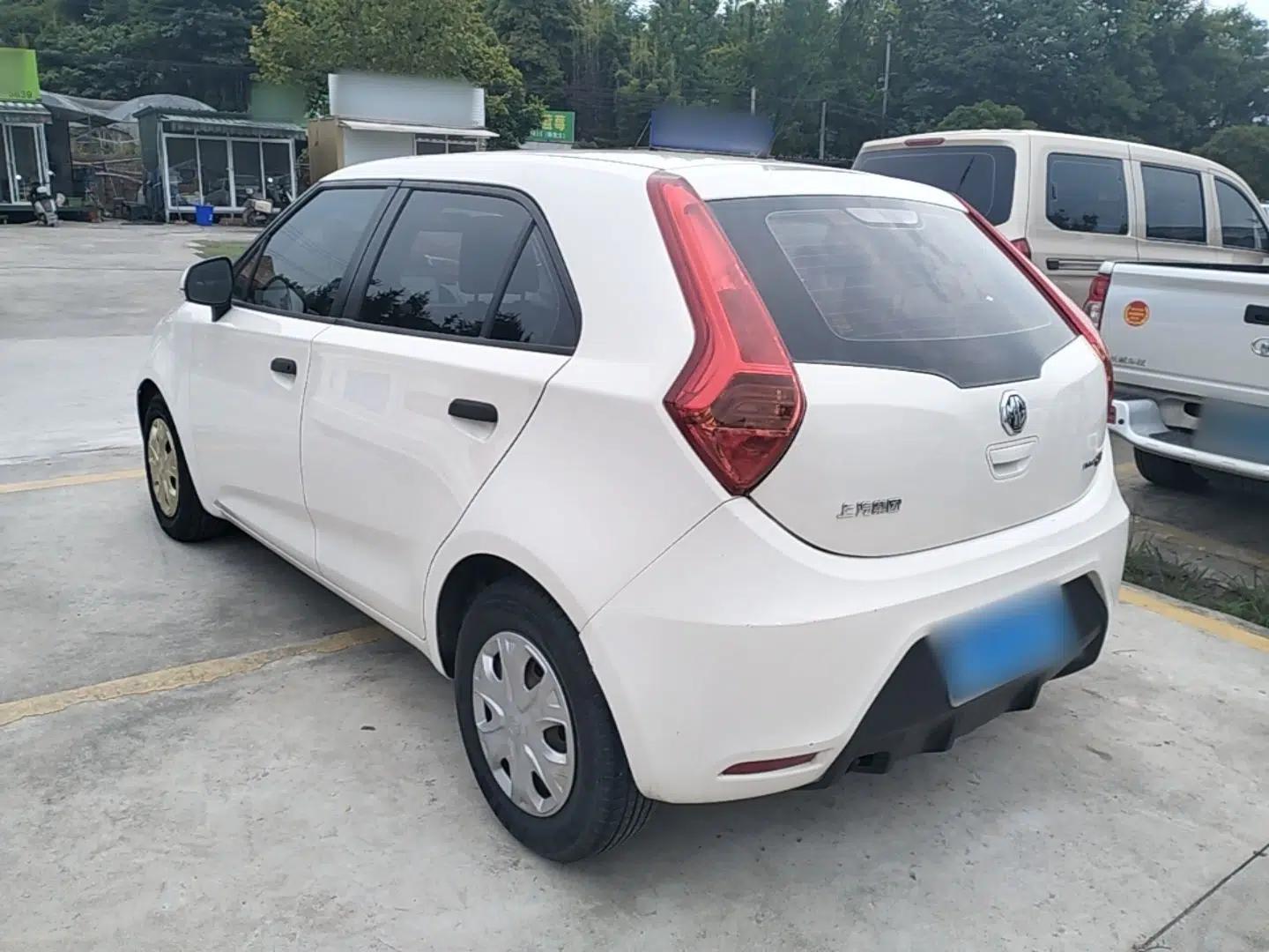 MG 3 2016 1.3L Manual Comfort Edition — миниатюра 4