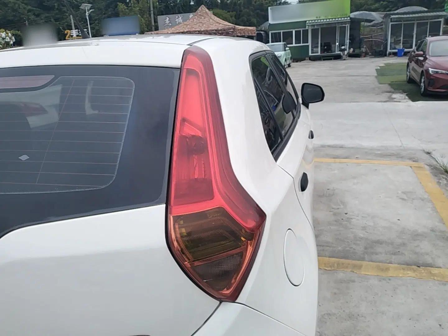 MG 3 2016 1.3L Manual Comfort Edition — миниатюра 9