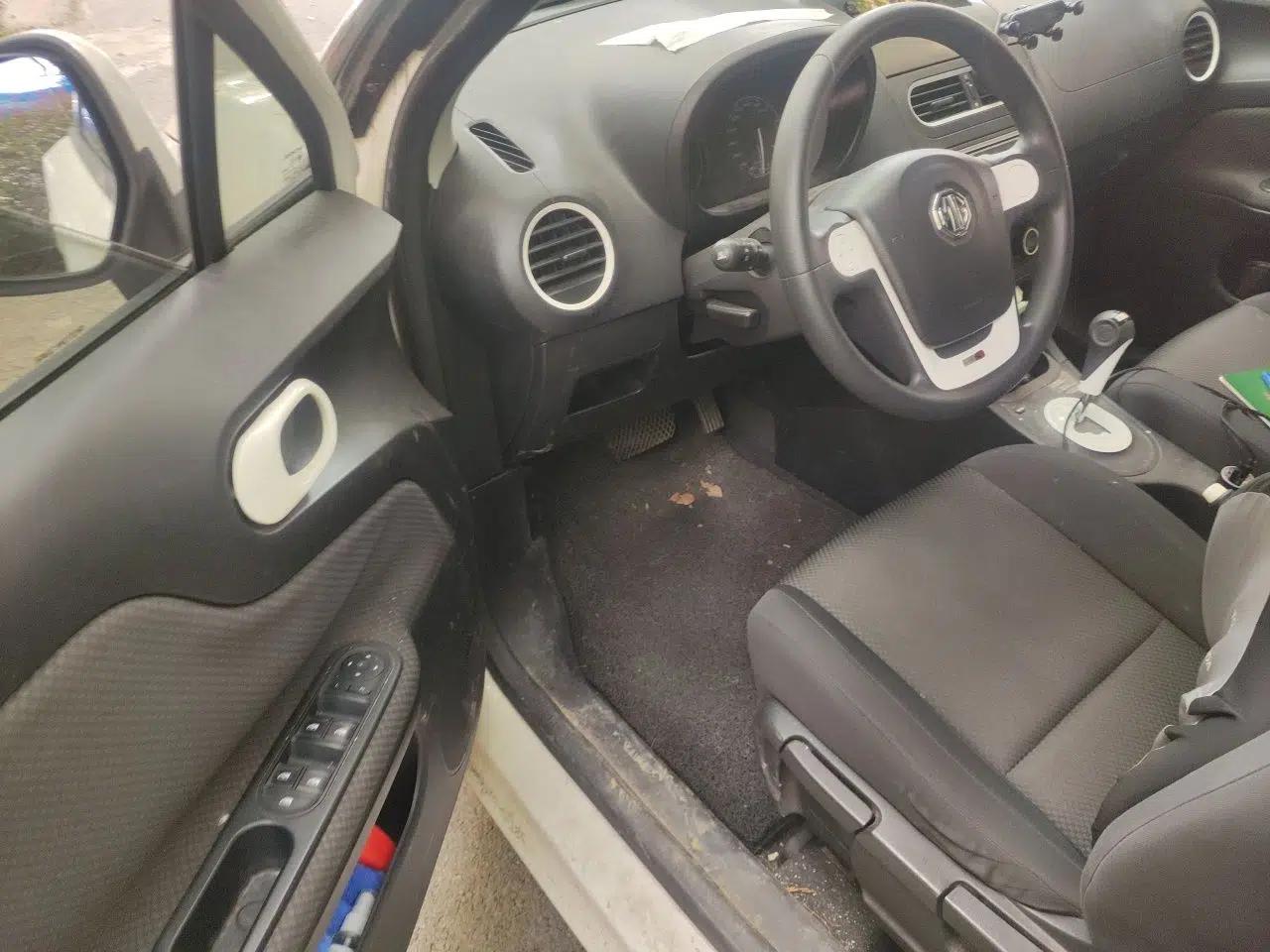 MG 3 2013 1.5L AMT Elite Edition — миниатюра 16