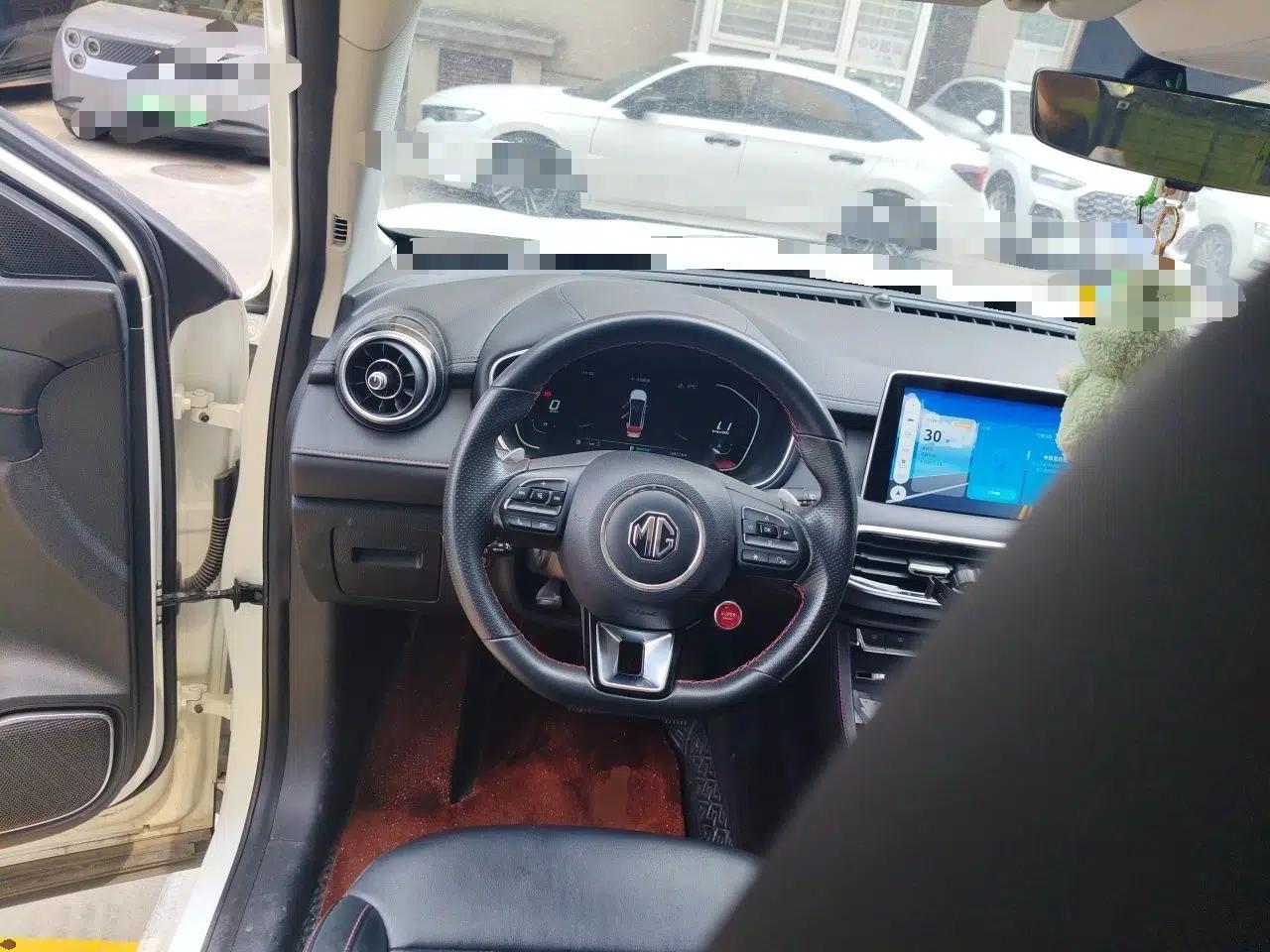 MG Pilot 2021 300TGI Automatic Two-Wheel Drive Trophy Deluxe Edition — миниатюра 10