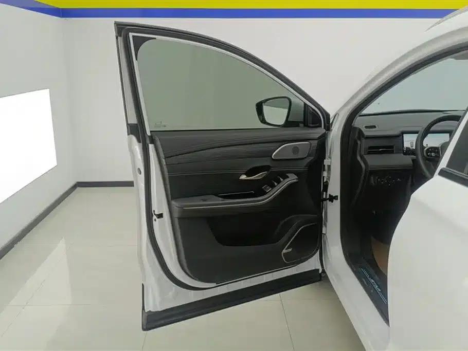 Jetour Mountain & Sea L9 2024 1.5TD 2DHT Pro 7-seater — миниатюра 7