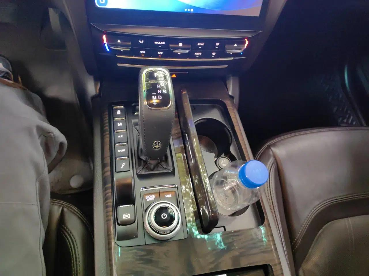 Maserati President 2013 3.0T Standard Model — миниатюра 14