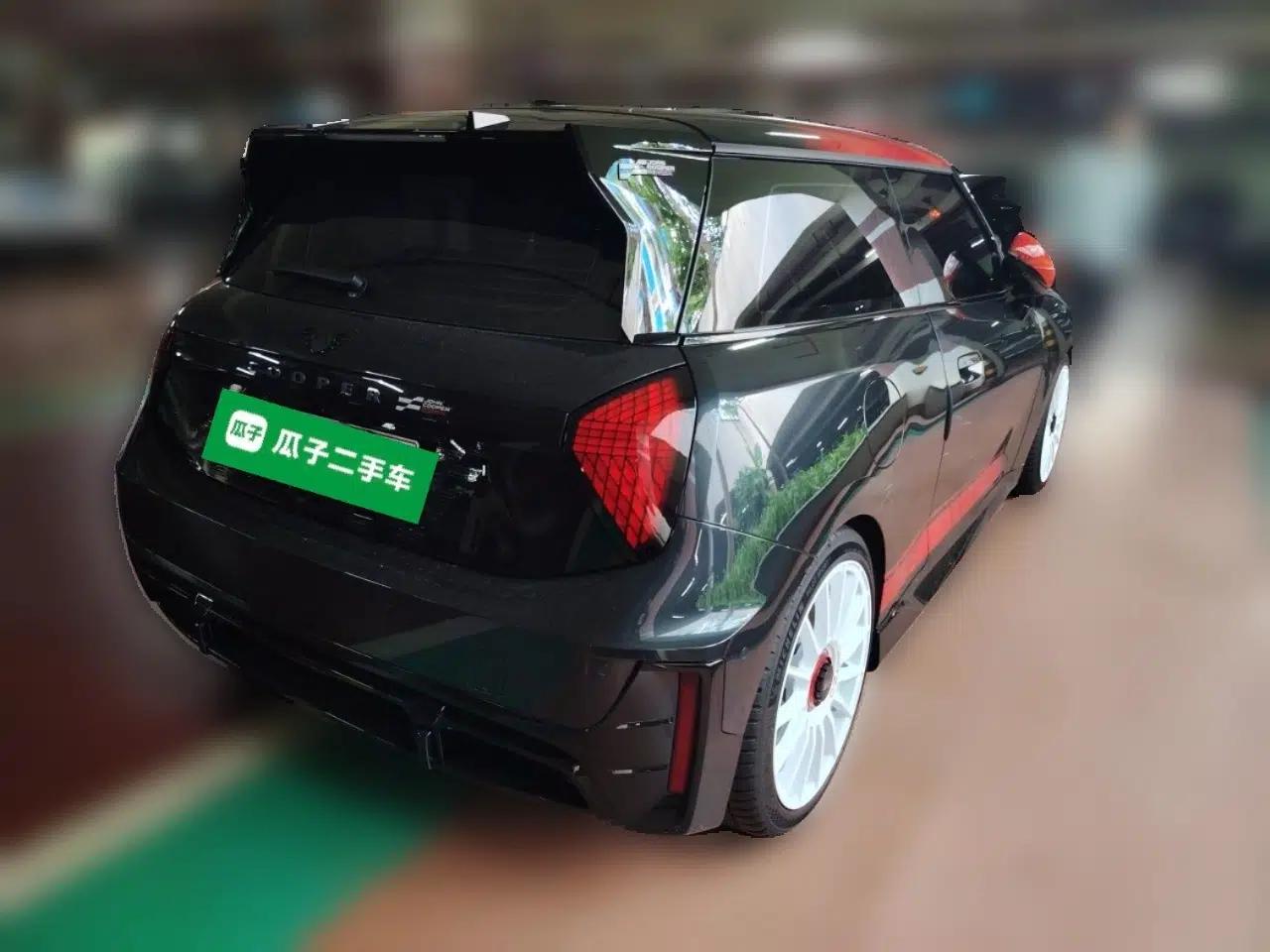 MINI Electric COOPER JCW 2025 JOHN COOPER WORKS — миниатюра 6