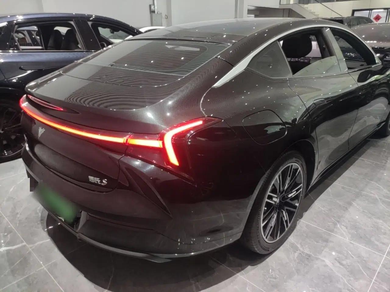NETA S 2024 Range-Extended 1060 Lite Edition — миниатюра 6