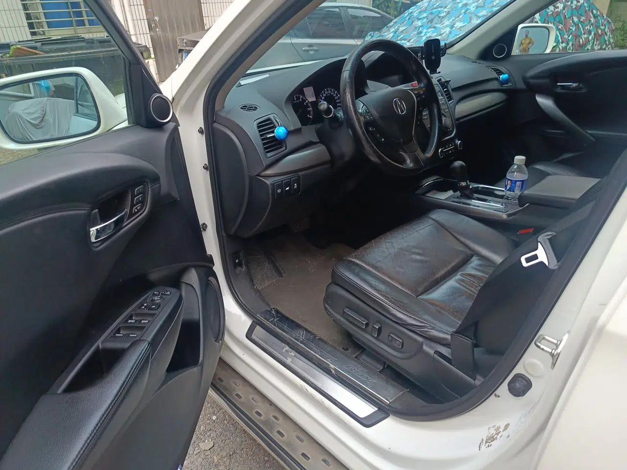 Acura RDX 2013 3.0L Two-Wheel Drive Elite Edition — миниатюра 16