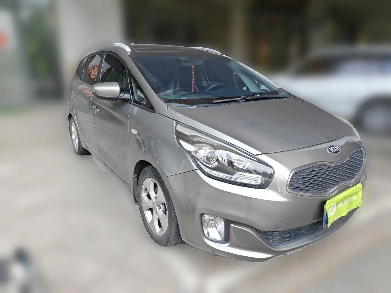 Kia Carens 2013 2.0L 7-Seater Automatic Standard Version China V Standard — миниатюра 3