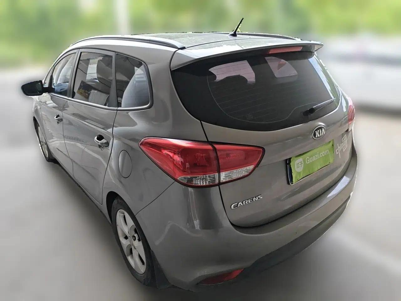 Kia Carens 2013 2.0L 7-Seater Automatic Standard Version China V Standard — миниатюра 4