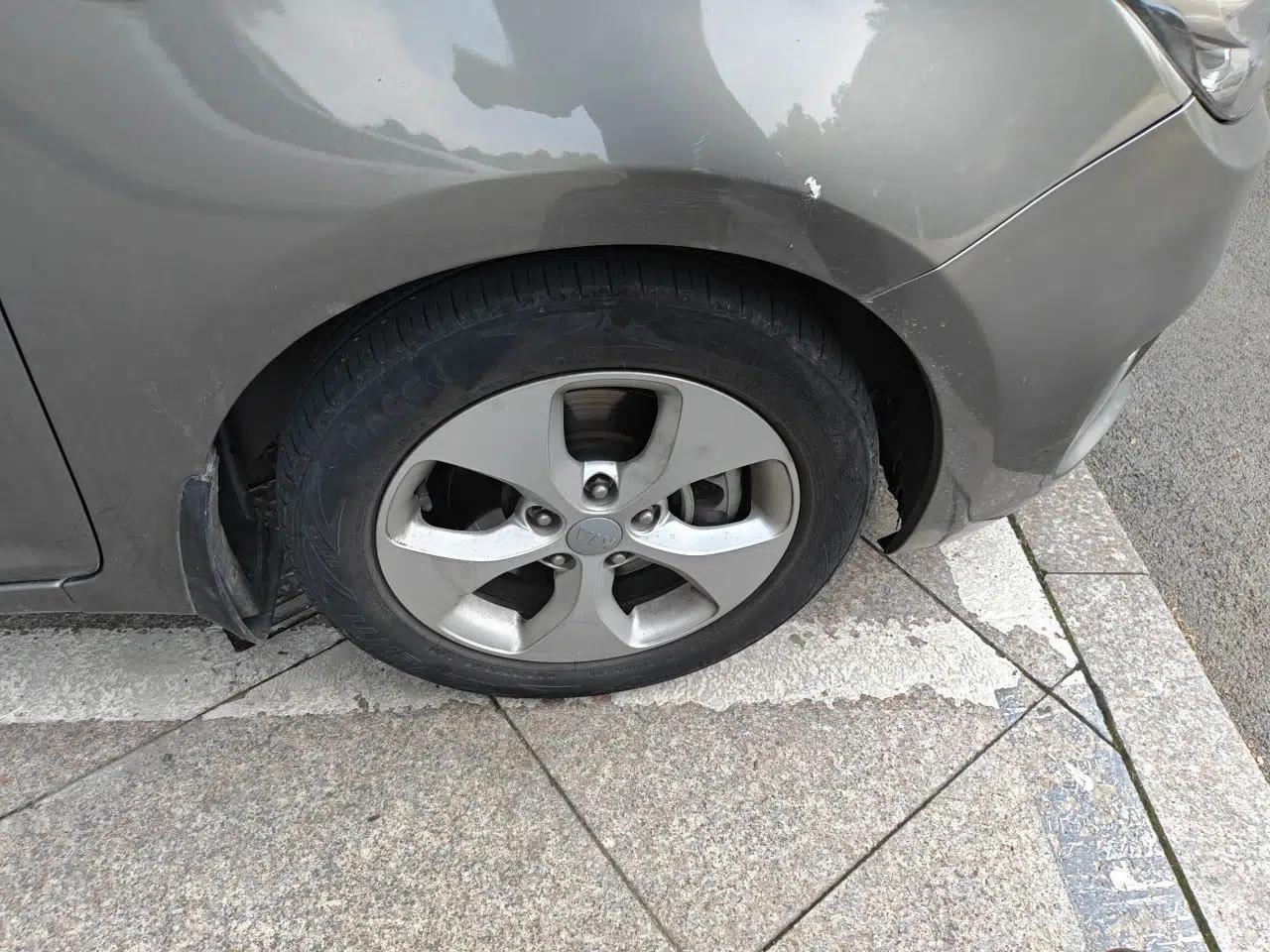 Kia Carens 2013 2.0L 7-Seater Automatic Standard Version China V Standard — миниатюра 8