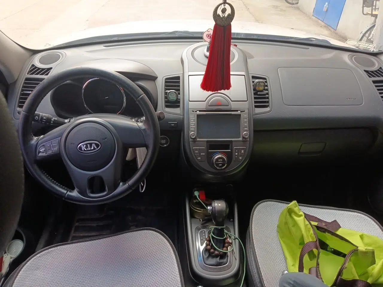 Kia Soul 2012 1.6L AT Premium — миниатюра 9