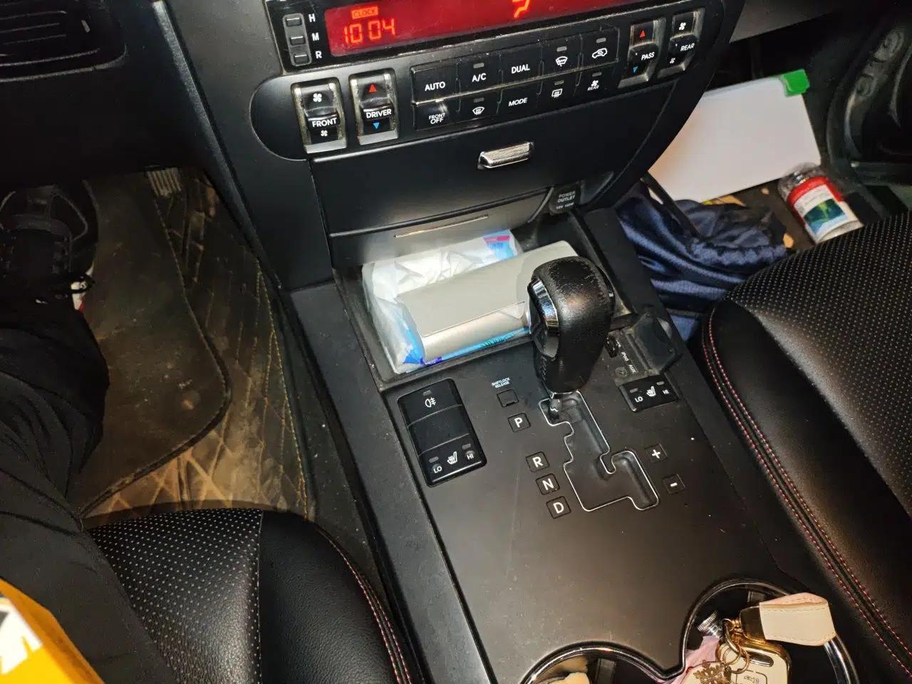 Kia Borrego 2008 3.8L Luxury Edition China IV — миниатюра 14