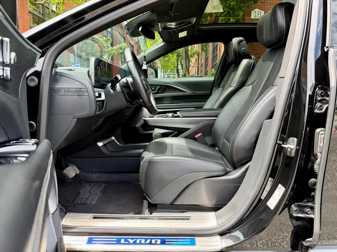 iQ Ruige 2024 Rear-Wheel Drive Standard Range Luxury Edition — миниатюра 9