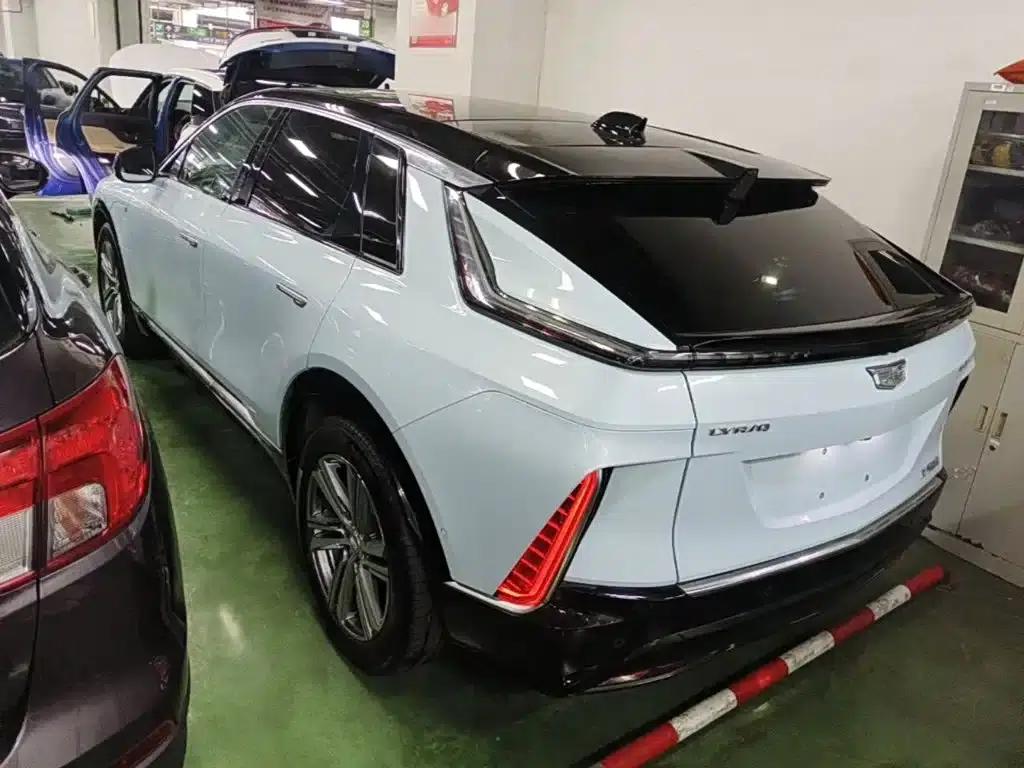iQ Ruige 2022 Rear-Wheel Drive Long-Range Luxury Edition — миниатюра 5