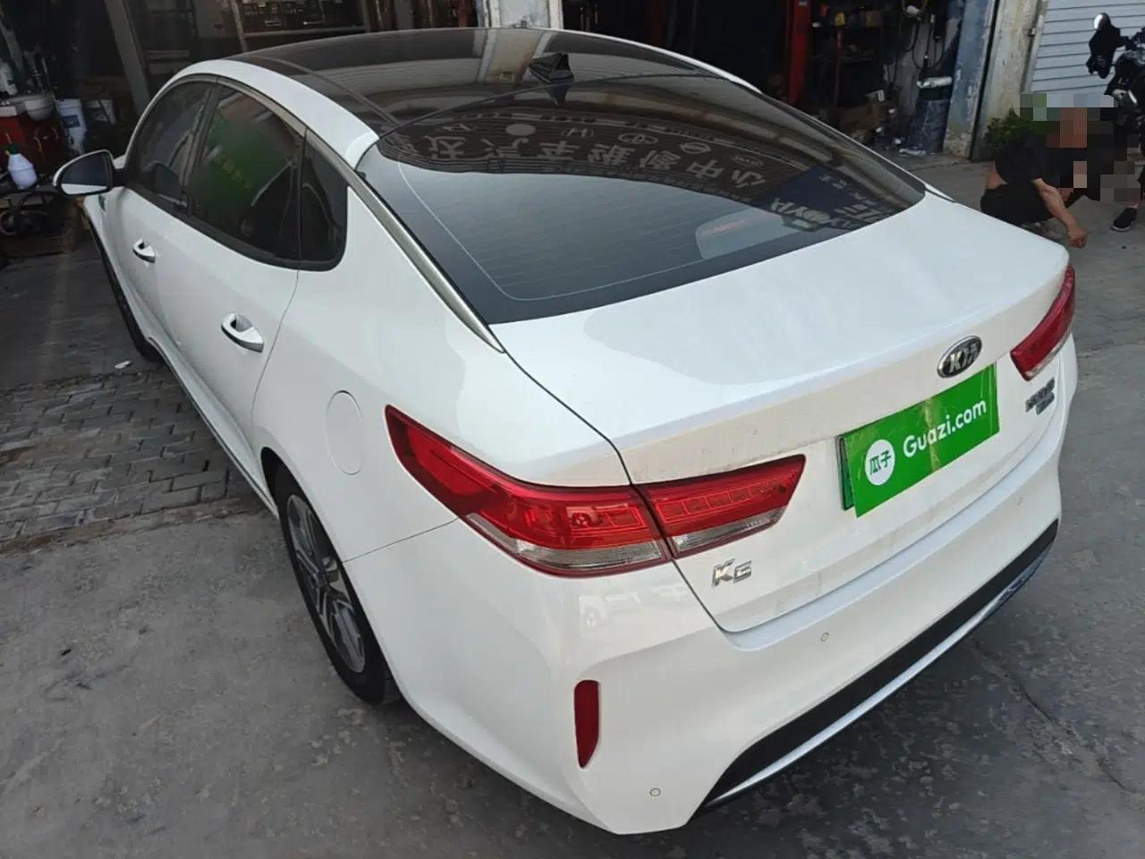 Kia K5 New Energy 2018 2.0L ZhiZun Edition — миниатюра 4