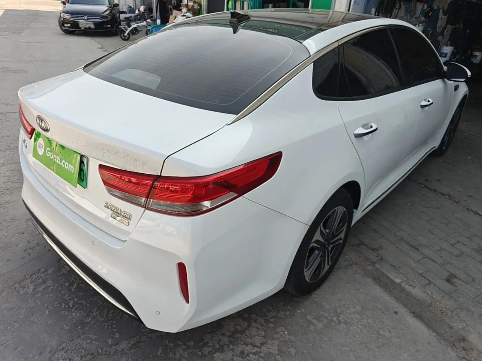 Kia K5 New Energy 2018 2.0L ZhiZun Edition — миниатюра 6