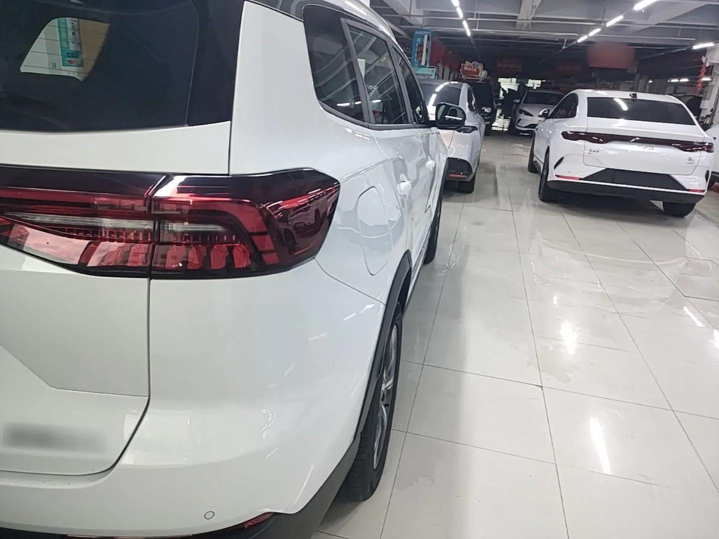Chery Tiggo 8 PRO New Energy 2023 Champion Edition 1.5T 100km Glory Version — миниатюра 9