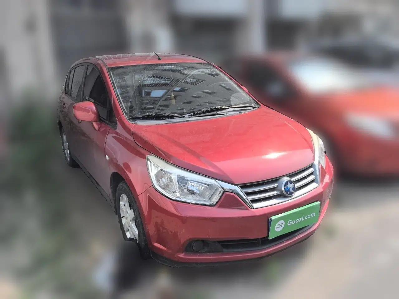 Venucia R50 2013 1.6L Manual Fashion Edition — миниатюра 3