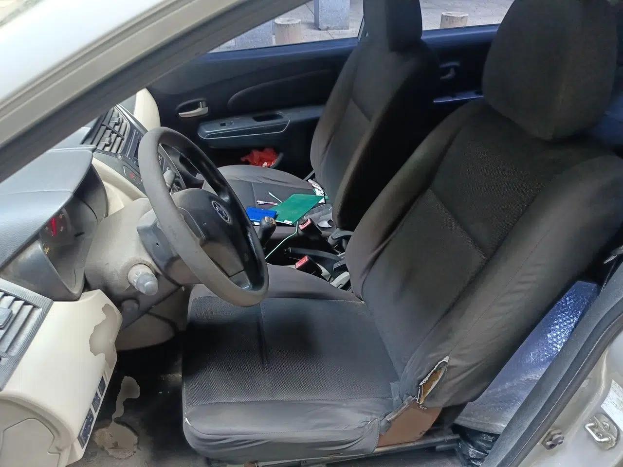 Venucia R50 2015 1.6L Manual Fashion Edition — миниатюра 15