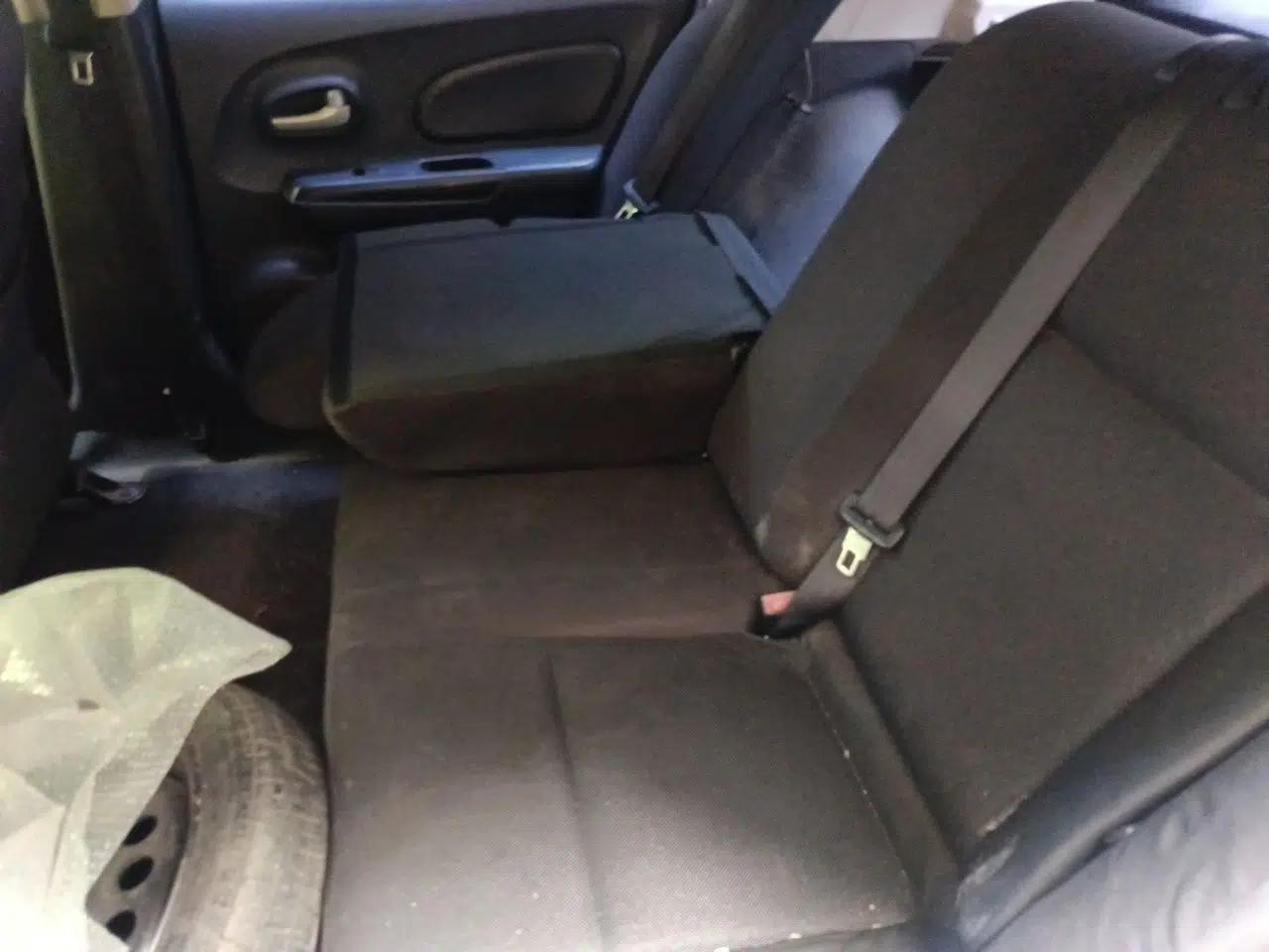 Venucia R50 2015 1.6L Manual Fashion Edition — миниатюра 17
