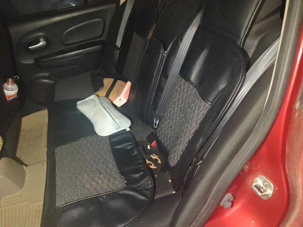 Venucia R50 2015 1.6L Manual Fashion Edition — миниатюра 17
