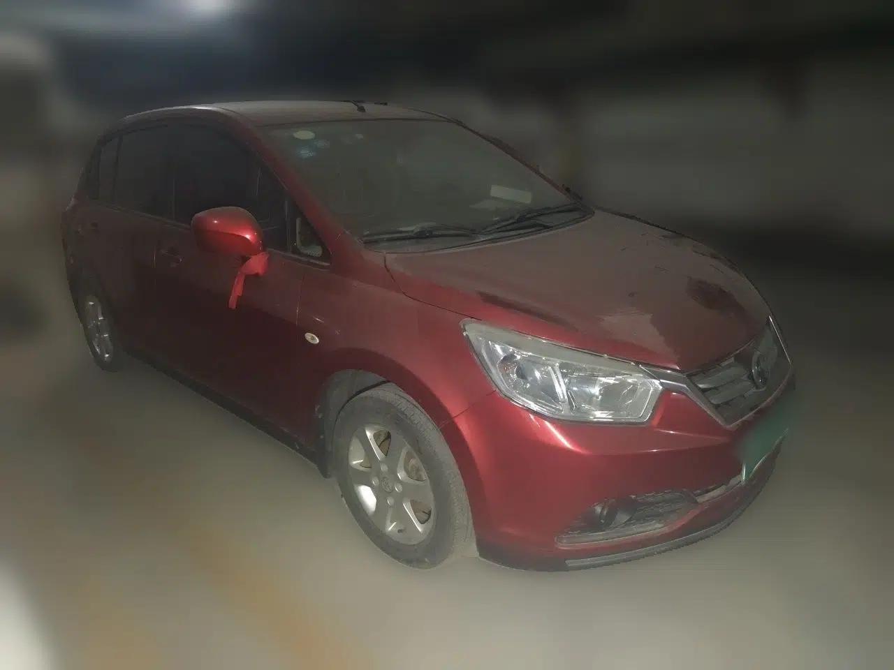 Venucia R50 2015 1.6L Manual Fashion Edition — миниатюра 3