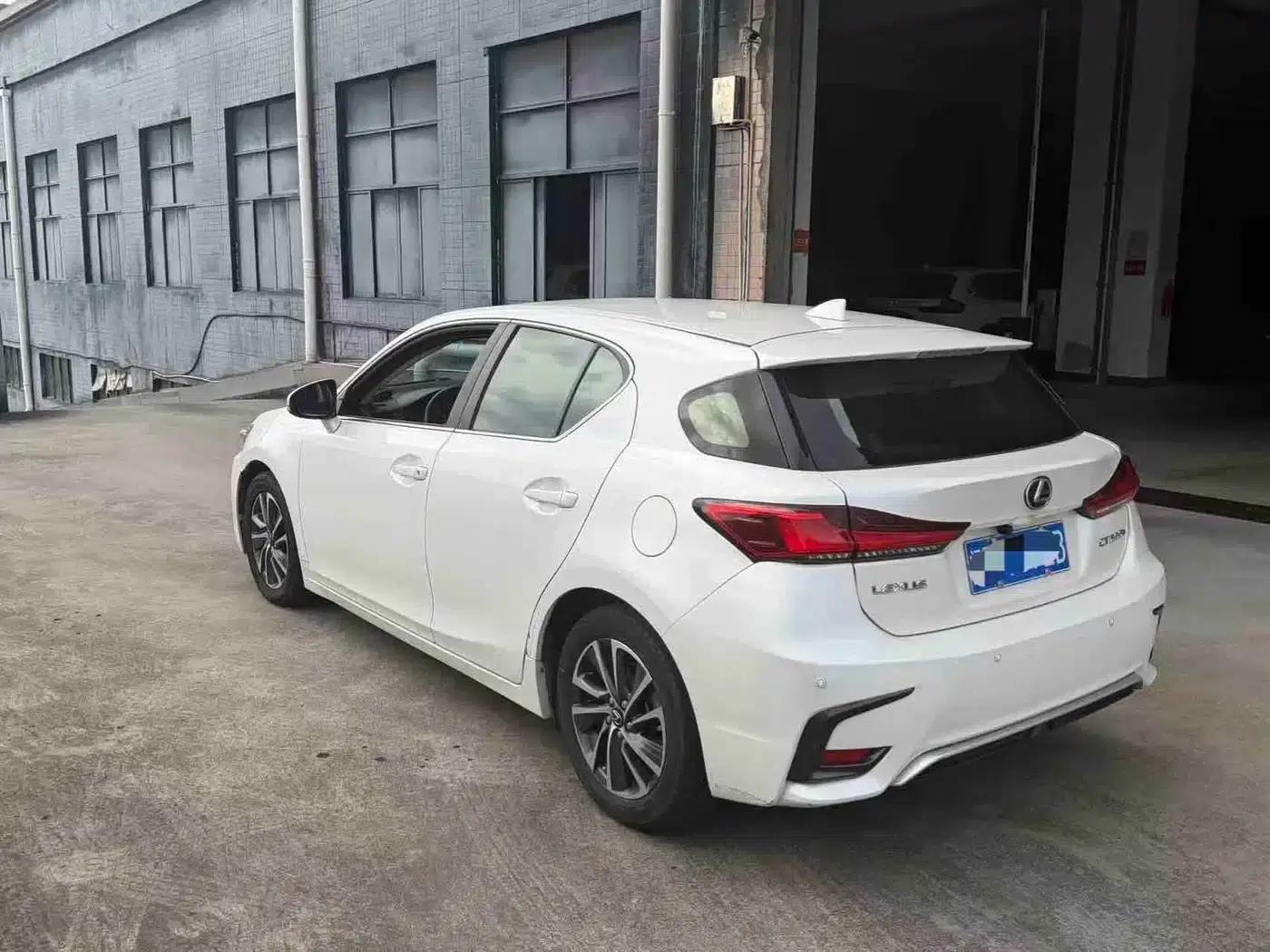 Lexus CT 2017 CT200h Elite Edition, Single Color, China V Emission Standard — миниатюра 2