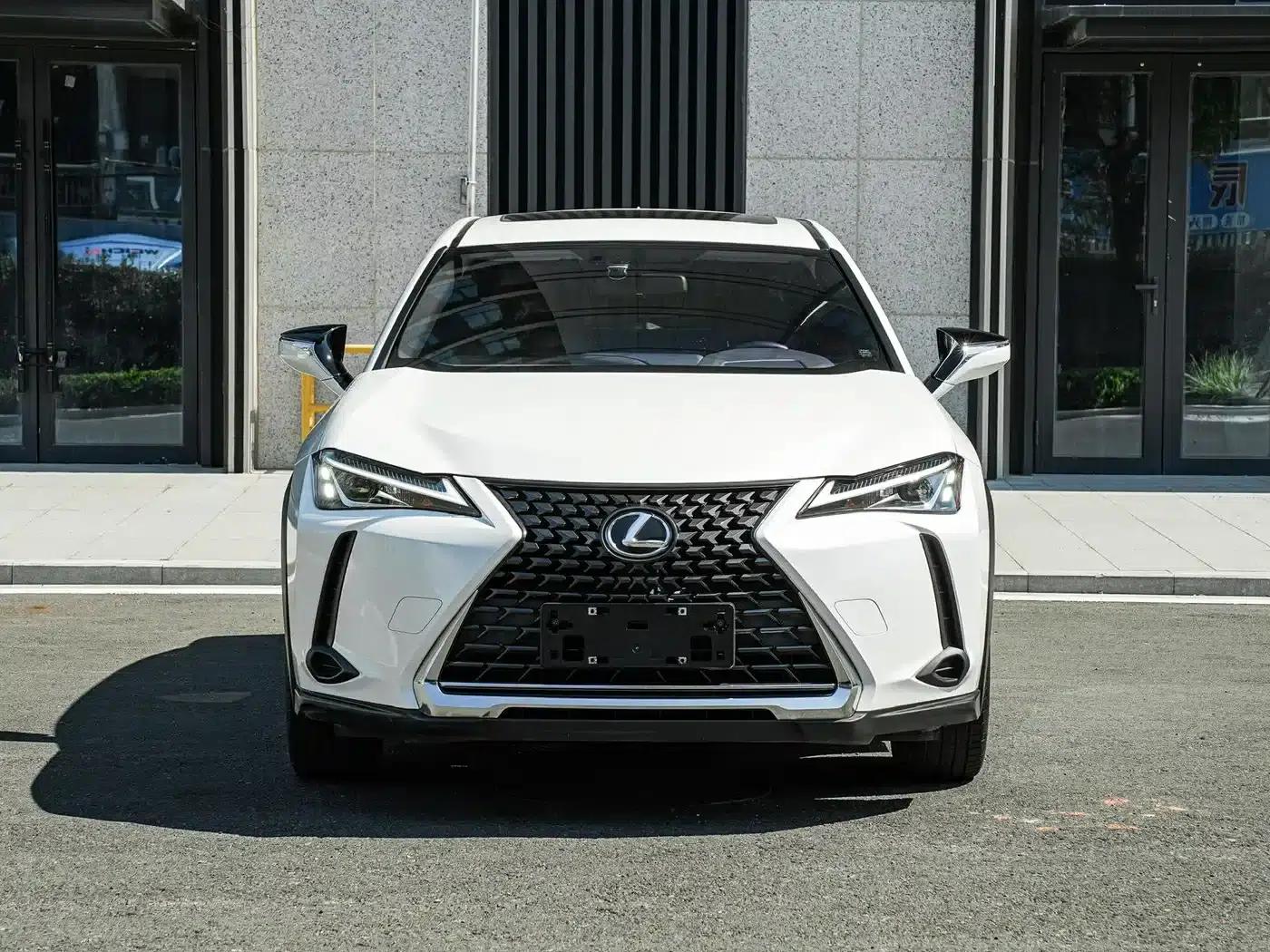 Lexus UX 2020 200 Special Edition — миниатюра 2