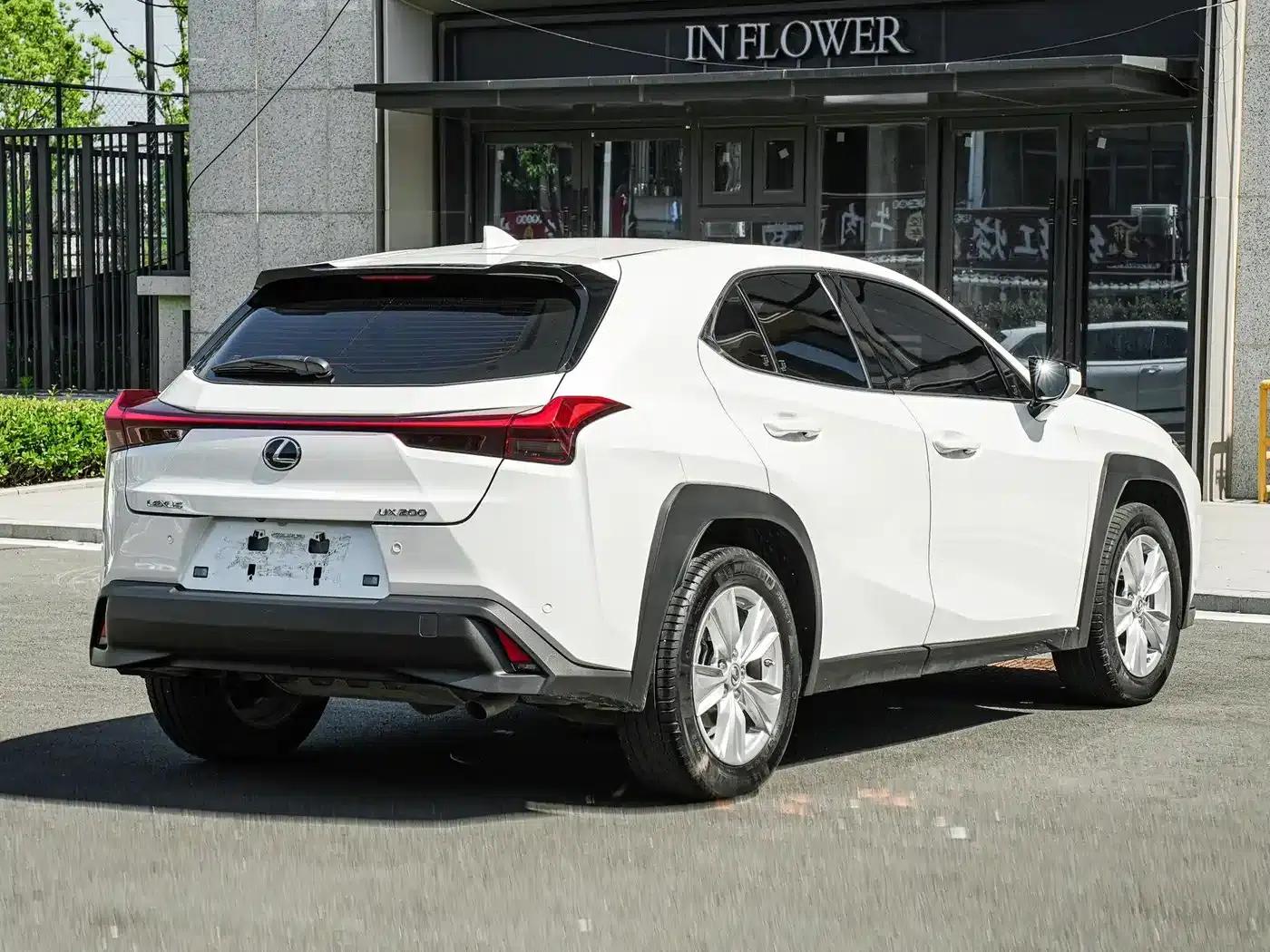 Lexus UX 2020 200 Special Edition — миниатюра 4