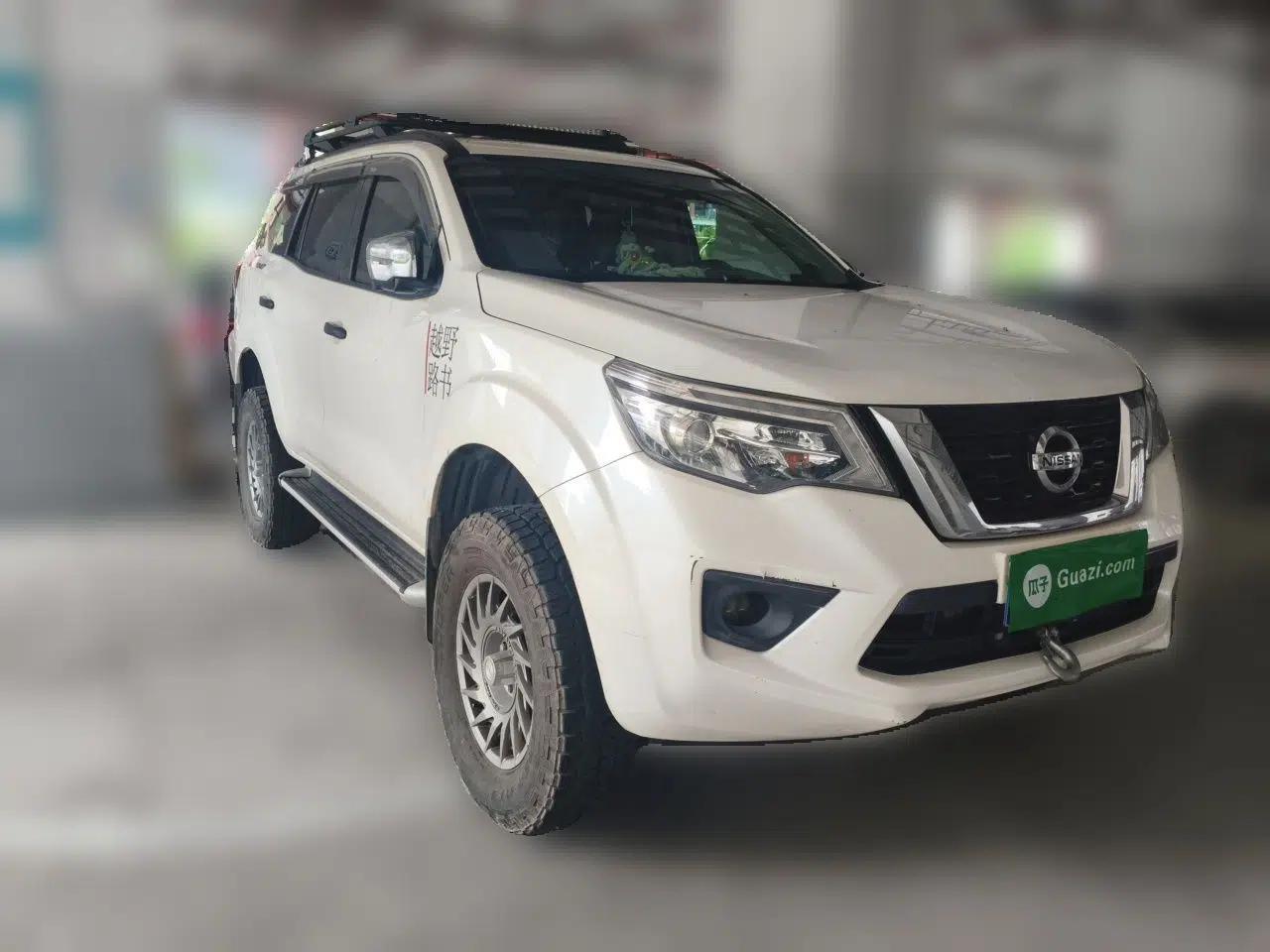 Nissan Terra 2018 2.5L Automatic 4x4 Flagship Edition — миниатюра 3