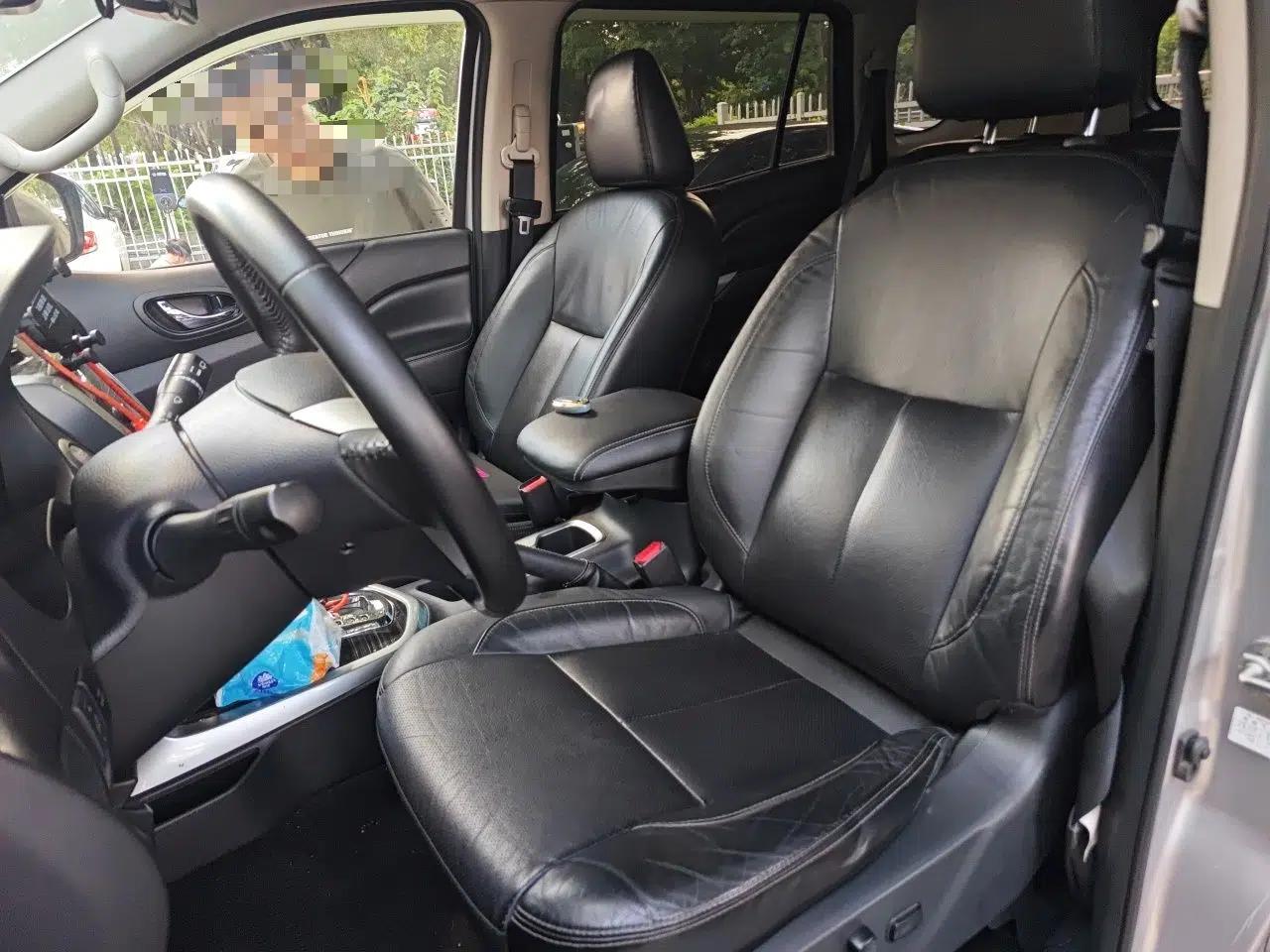 Nissan Terra 2018 2.5L Automatic 2WD Smart Enjoyment Version — миниатюра 15