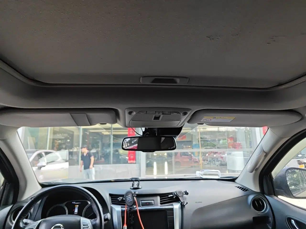 Nissan Terra 2018 2.5L Automatic 2WD Smart Enjoyment Version — миниатюра 18