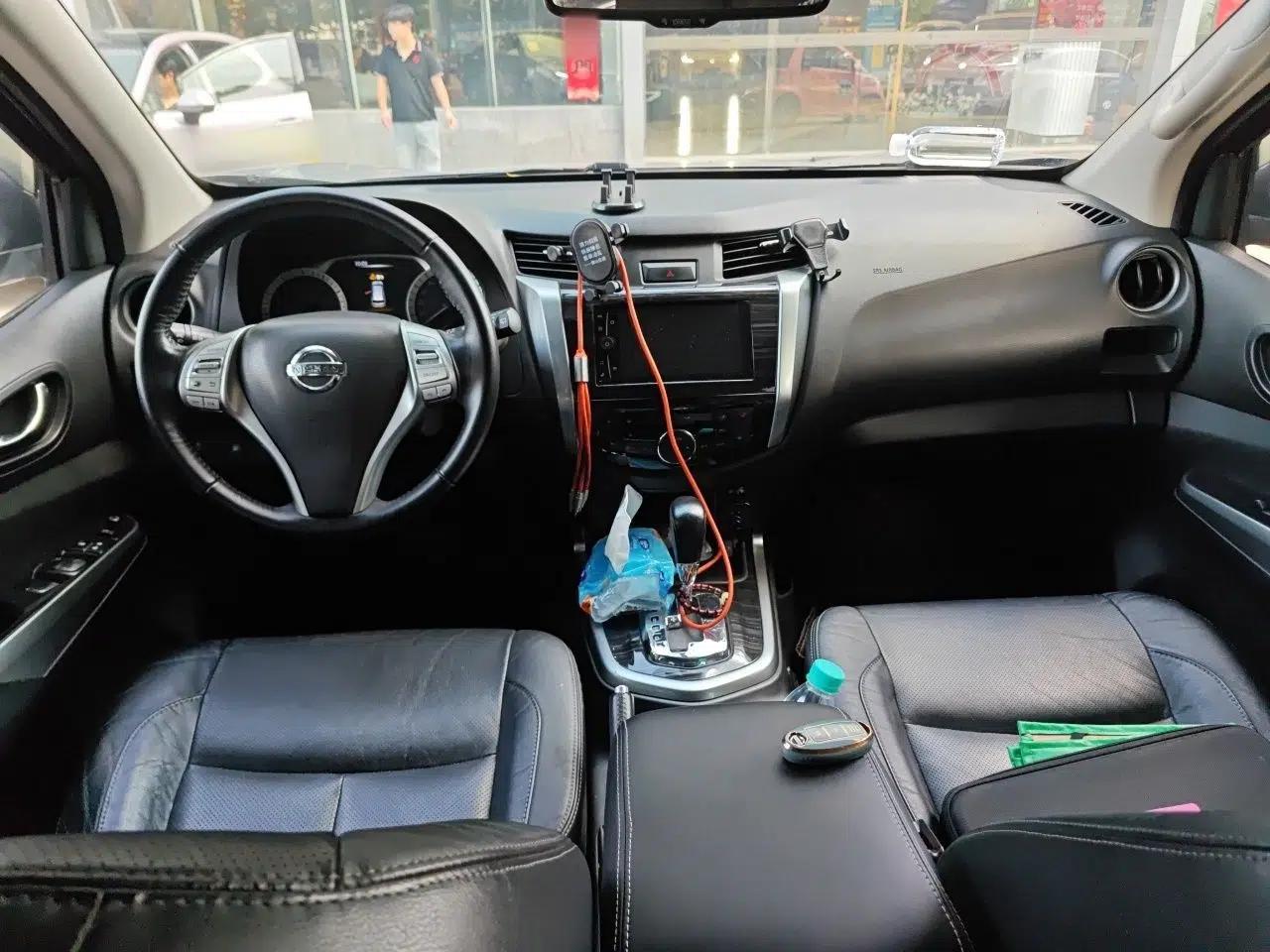 Nissan Terra 2018 2.5L Automatic 2WD Smart Enjoyment Version — миниатюра 9