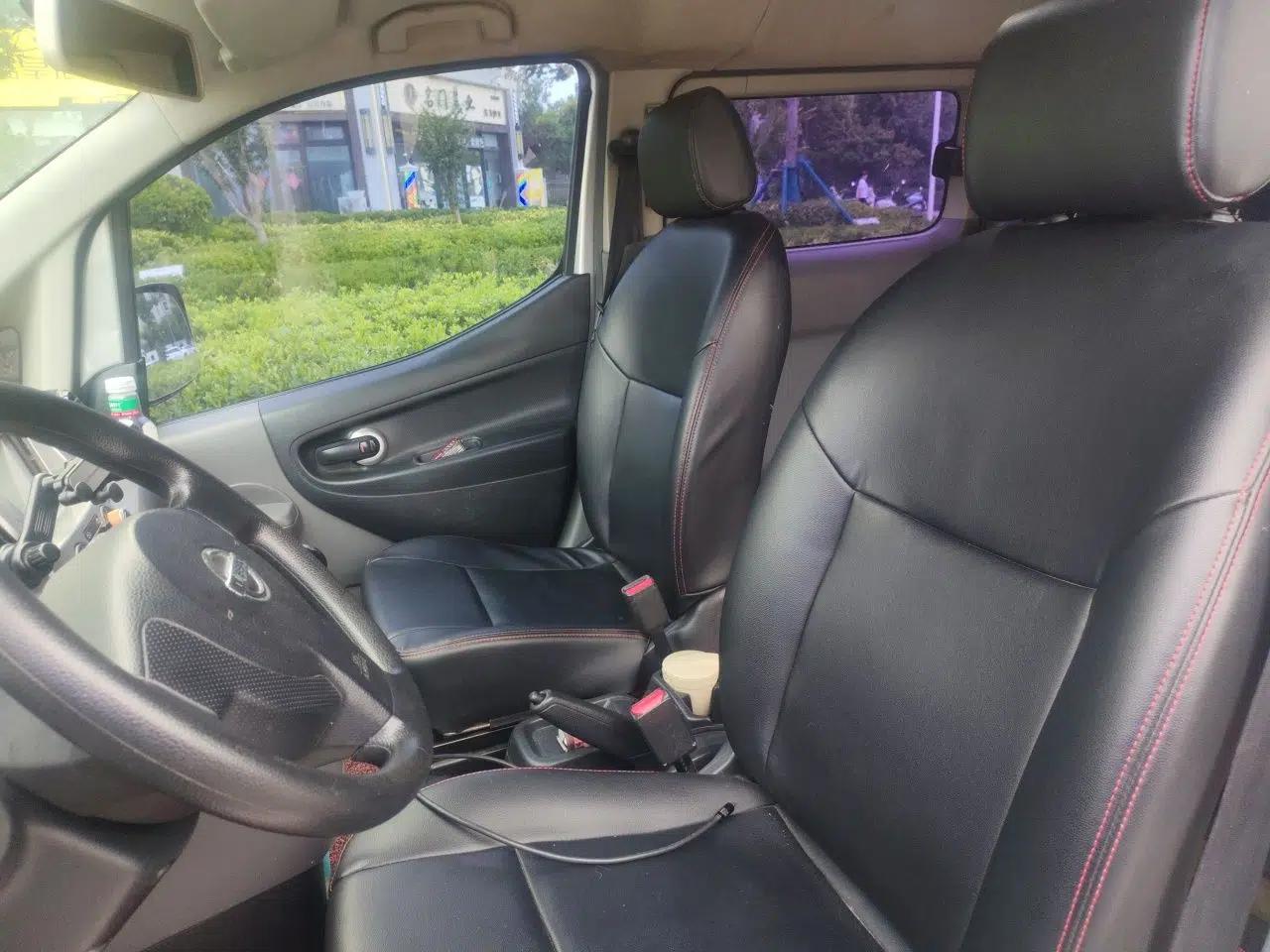 Nissan NV200 2012 1.6L 223 Seats Zunya Trim — миниатюра 15