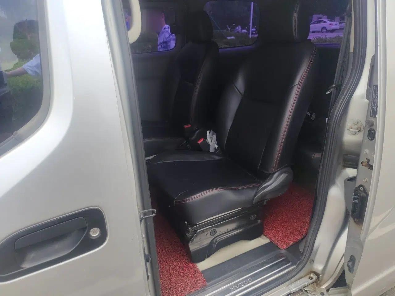 Nissan NV200 2012 1.6L 223 Seats Zunya Trim — миниатюра 17