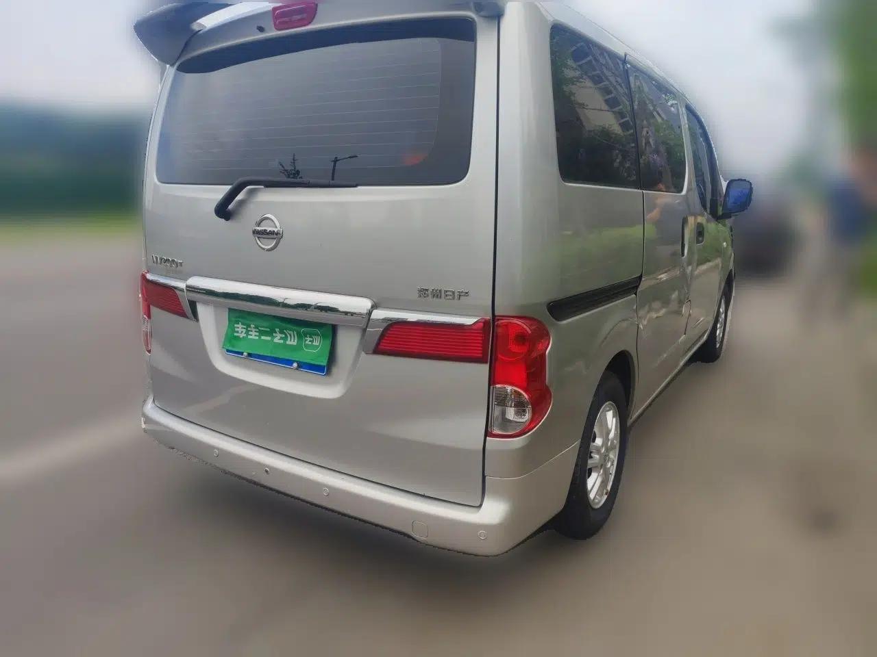 Nissan NV200 2012 1.6L 223 Seats Zunya Trim — миниатюра 6