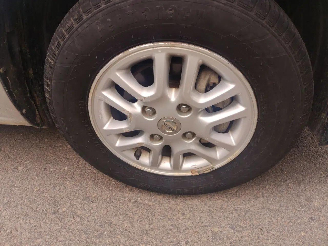 Nissan NV200 2012 1.6L 223 Seats Zunya Trim — миниатюра 8