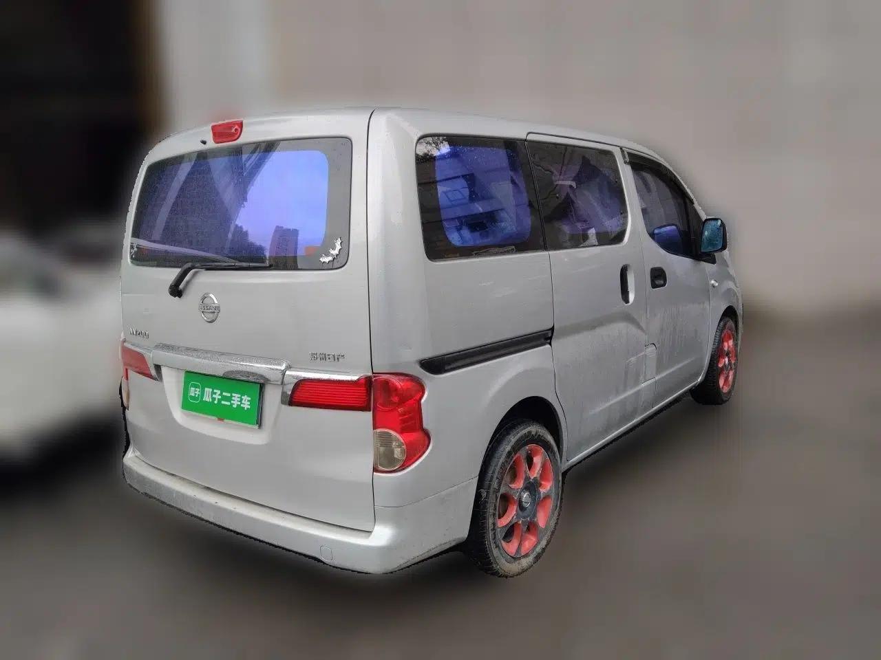 Nissan NV200 2012 1.6L 232 Seats Deluxe Version — миниатюра 6