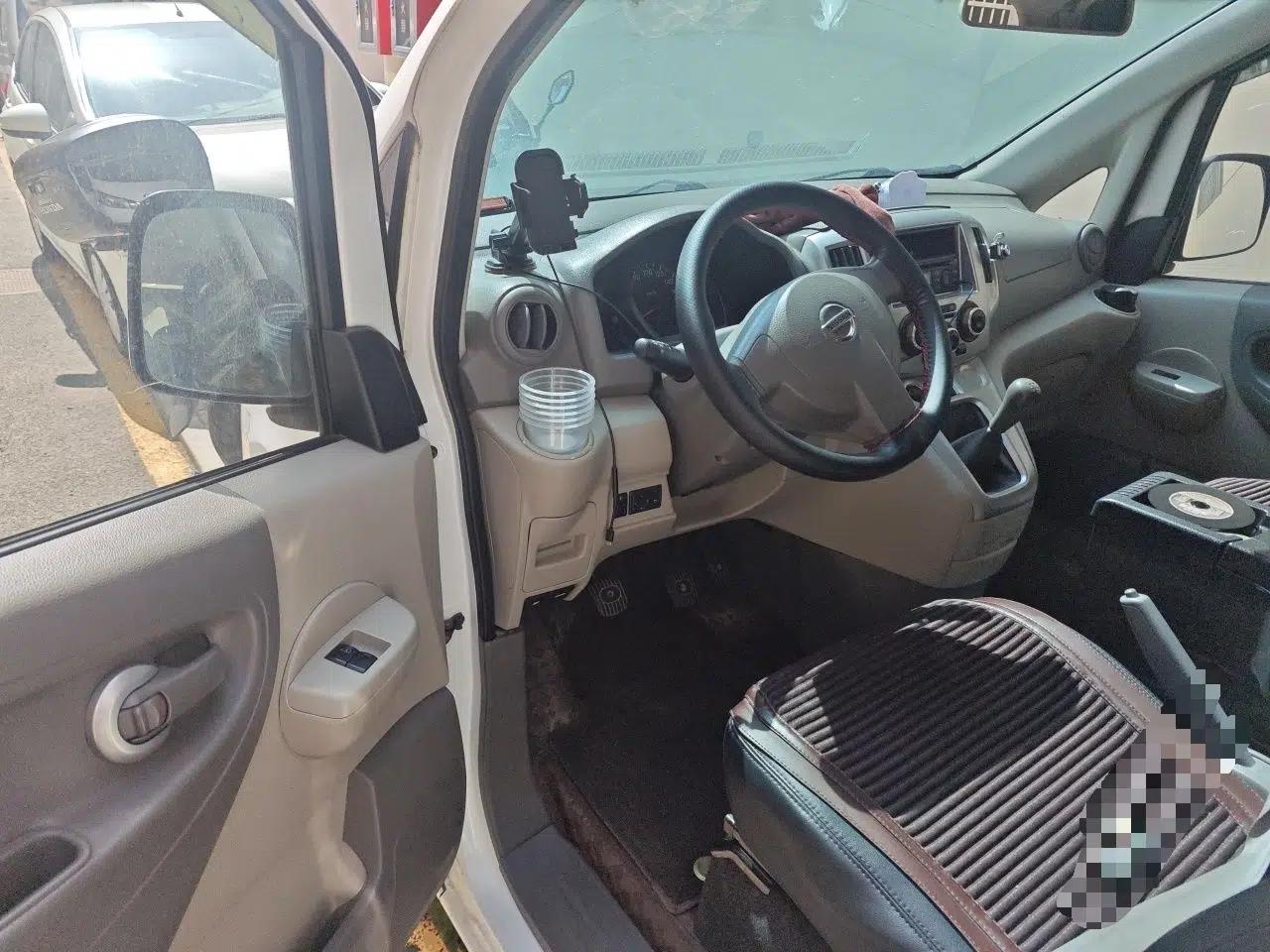 Nissan NV200 2014 1.6L Manual Luxury Model China V Standard — миниатюра 16