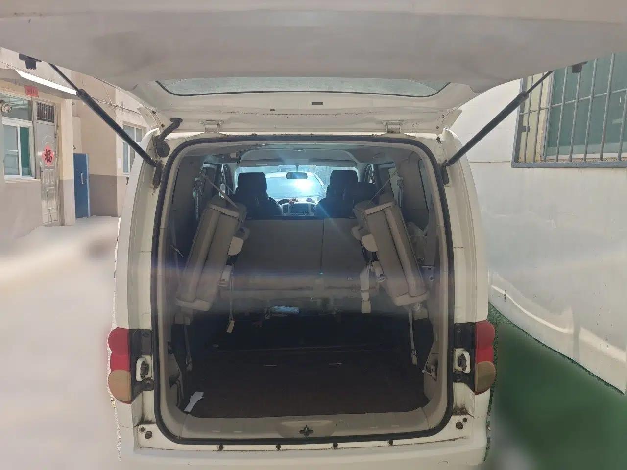 Nissan NV200 2014 1.6L Manual Luxury Model China V Standard — миниатюра 19