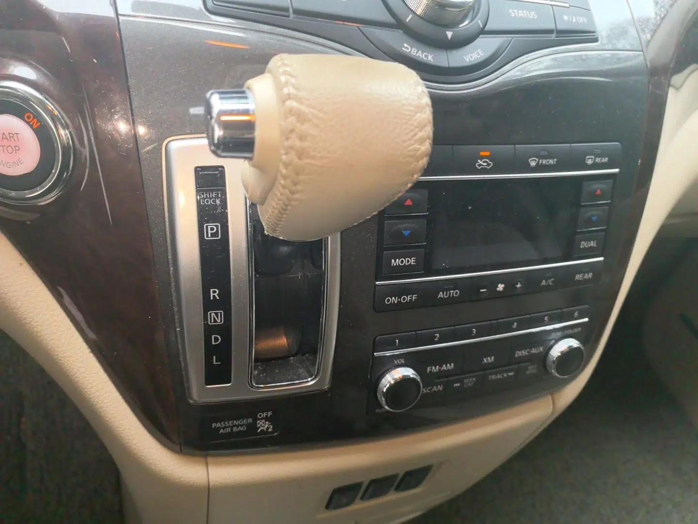 Nissan Quest 2015 3.5L SL — миниатюра 14