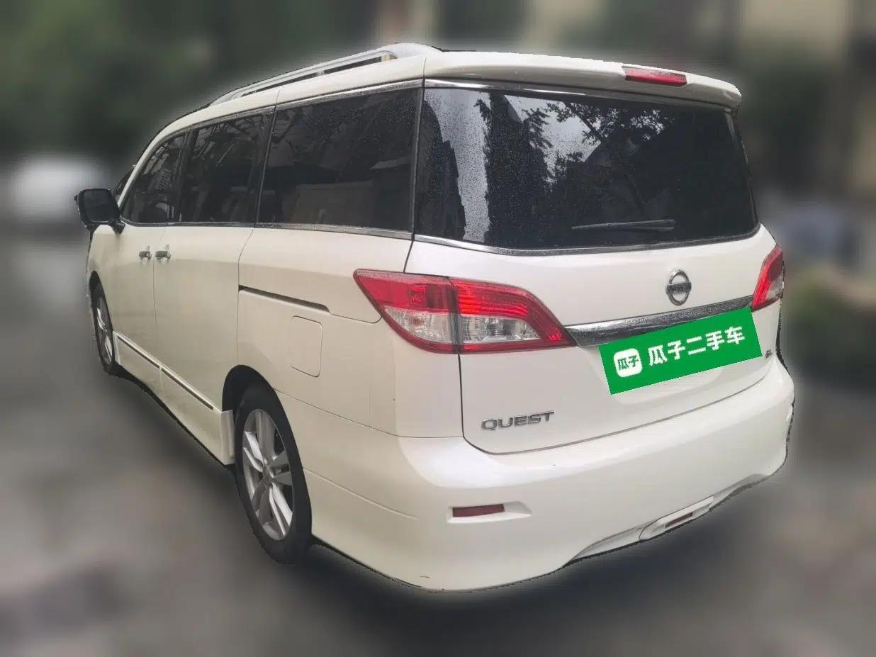 Nissan Quest 2015 3.5L SL — миниатюра 4