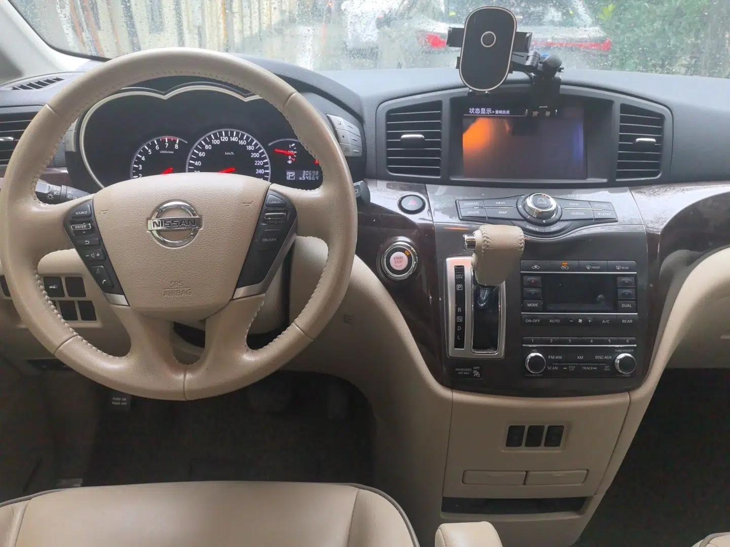 Nissan Quest 2015 3.5L SL — миниатюра 9