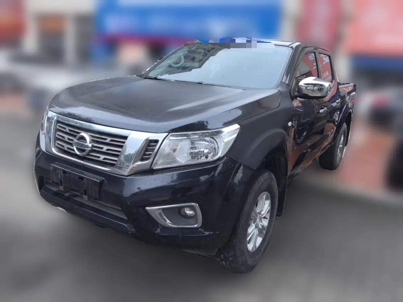Nissan Navara 2017 2.5L Automatic 2WD Luxury Edition QR25 — миниатюра 1