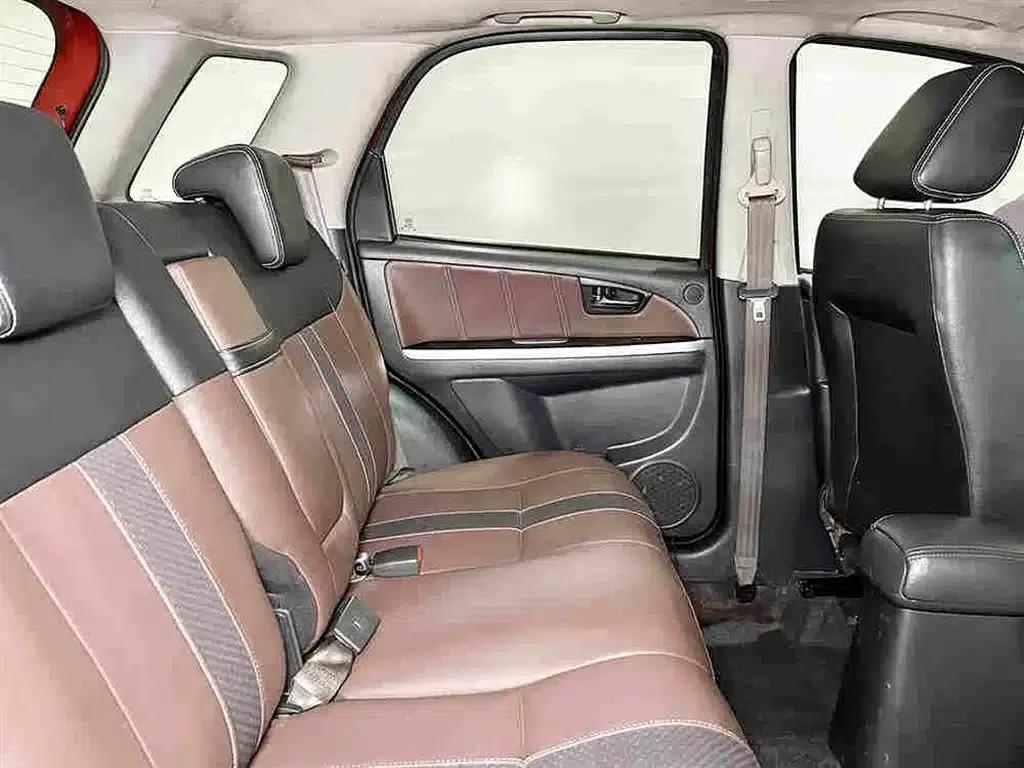 2012 Tianyu SX4 1.6L Manual Elite Edition — миниатюра 7