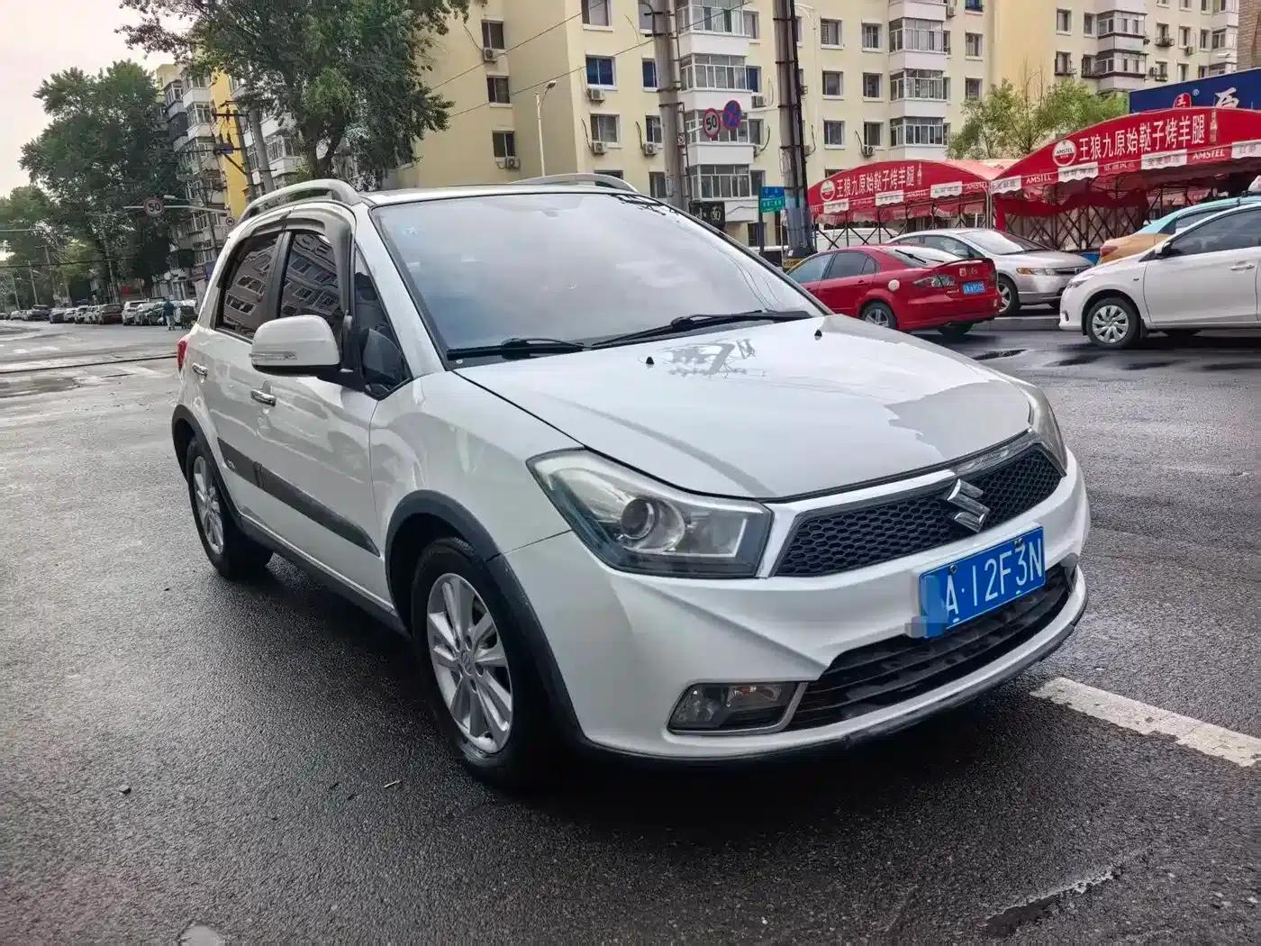 SX4 2013 Cool Sharp 1.6L Automatic Sport — миниатюра 3