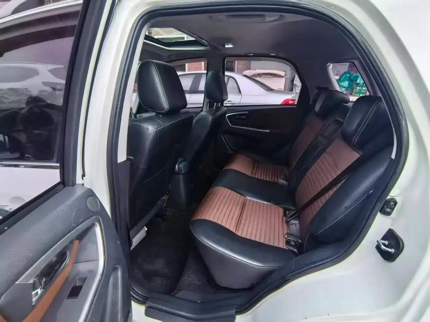 SX4 2013 Cool Sharp 1.6L Automatic Sport — миниатюра 8